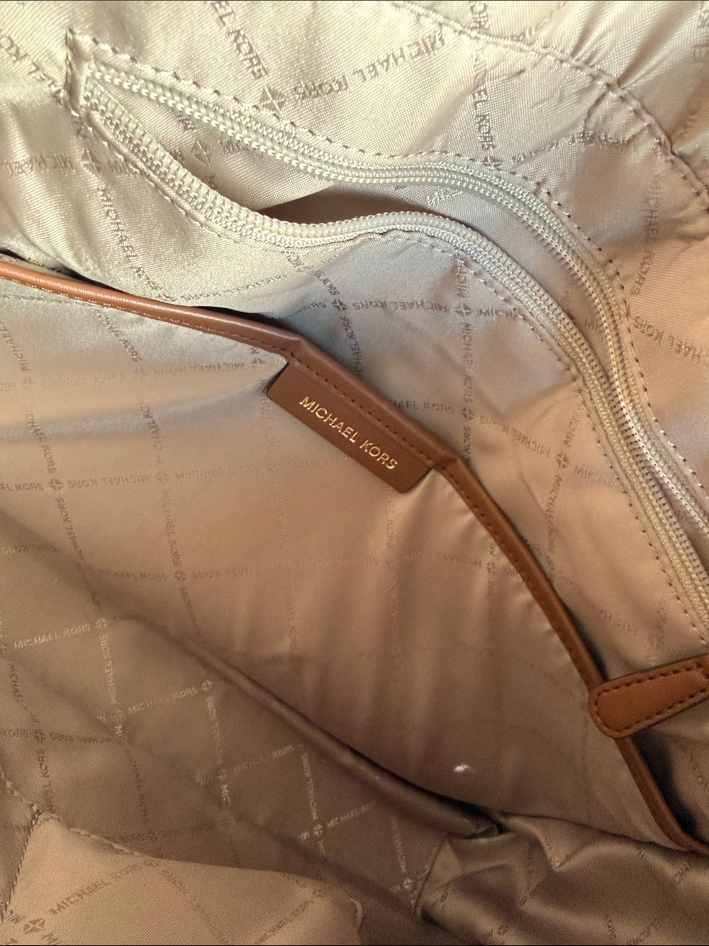 Michael Kors Cream & Brown Signature Satchel - Picture 3 of 8